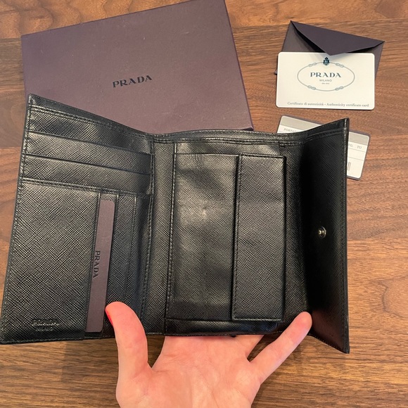 Authentic Prada Wallet - Portafoglio Tessuto M510 Black Tri-Fold - Original Box - Picture 6 of 6